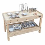 Детскa кухненска маса с аксесоари за игра на открито